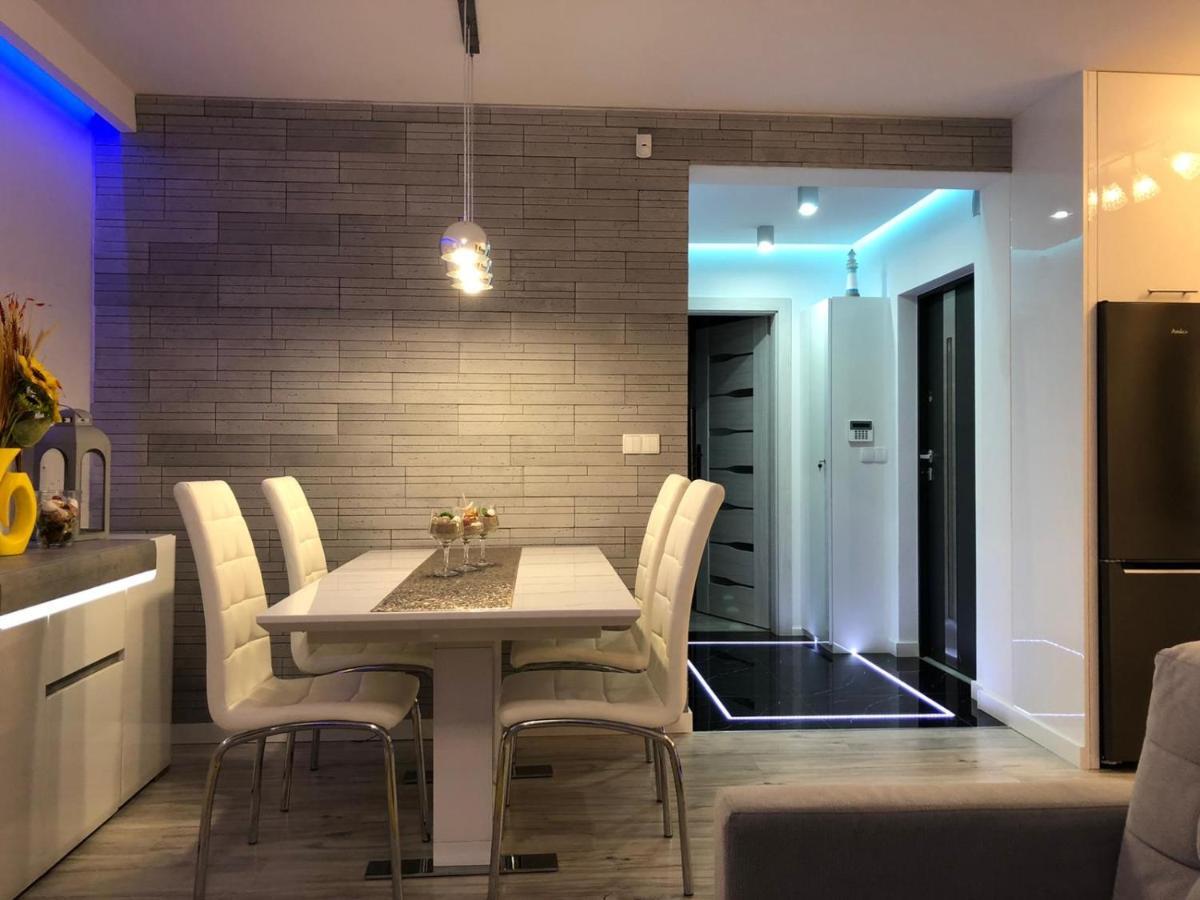 Debogorze Apartament Zatoka Deluxe Z Ogrodem 아파트 외부 사진