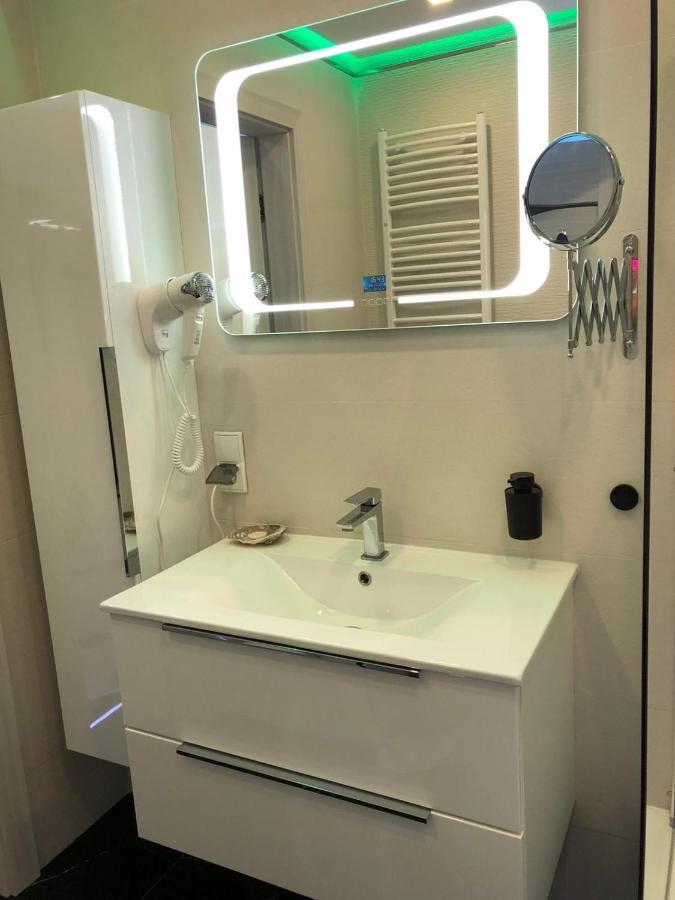 Debogorze Apartament Zatoka Deluxe Z Ogrodem 아파트 외부 사진